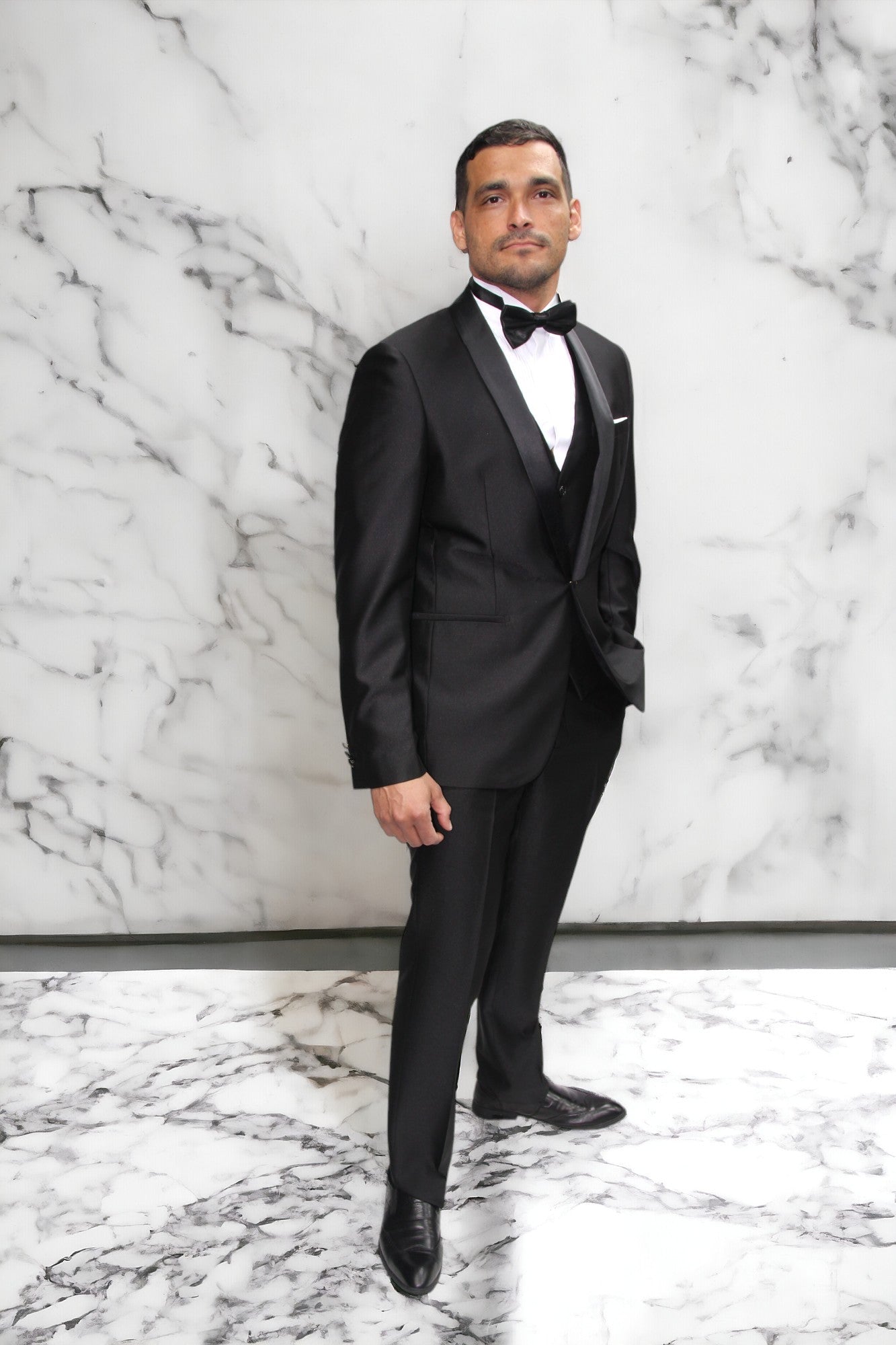 Kingsman Shawl Collar Traditional Tuxedo